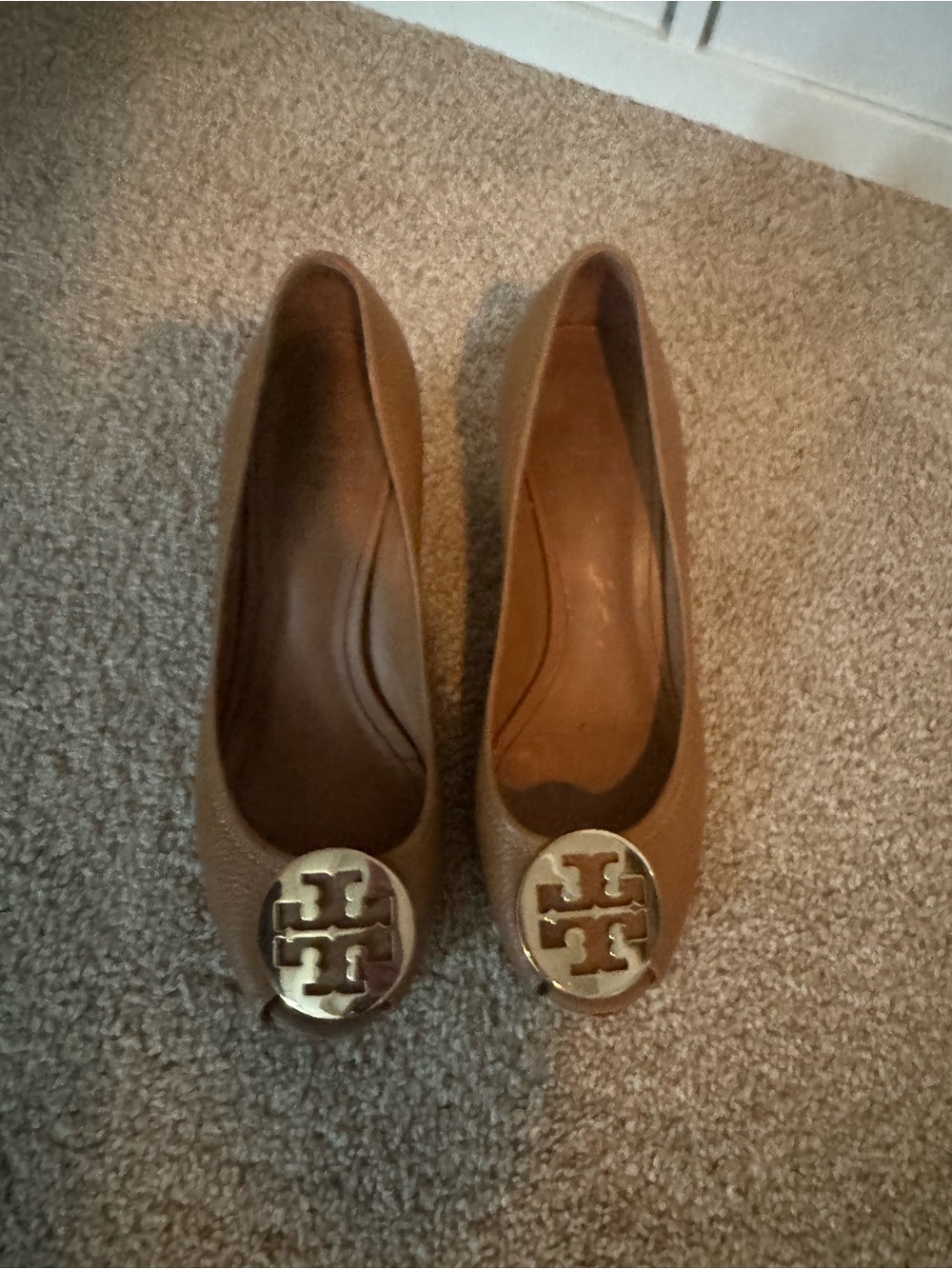 Women’s size 9 Tory Burch Brown Leather Logo Peep toe Flats with Gold Medallion